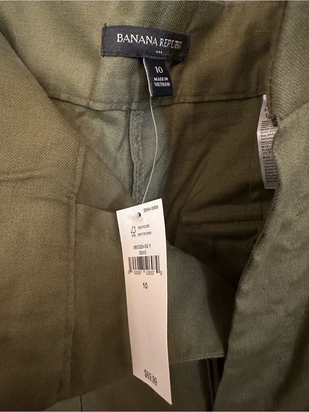 Banana Republic lightweight straight